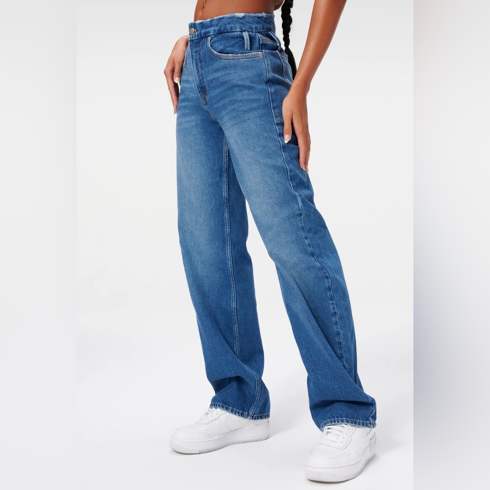 Brand NWT Good American Good 90’s Relaxed Fit Jeans Size 6 (28)